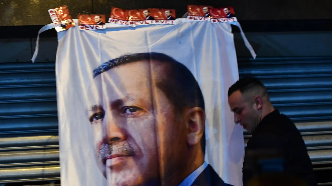 Törökország: szabadlábra helyezték az AI 8 alkalmazottját