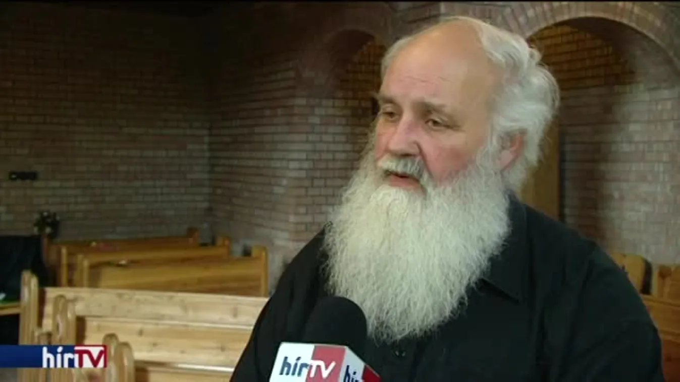 Tovább harcolnak elvesztett egyházi minősítésükért