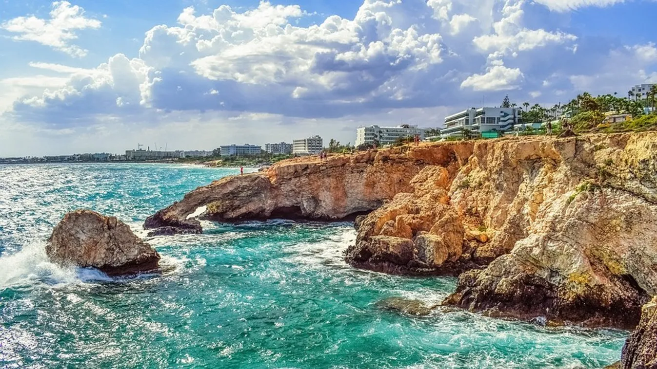 Sok a fertőzött Kárpátalján, ismét utazhatnak magyarok Ciprusra