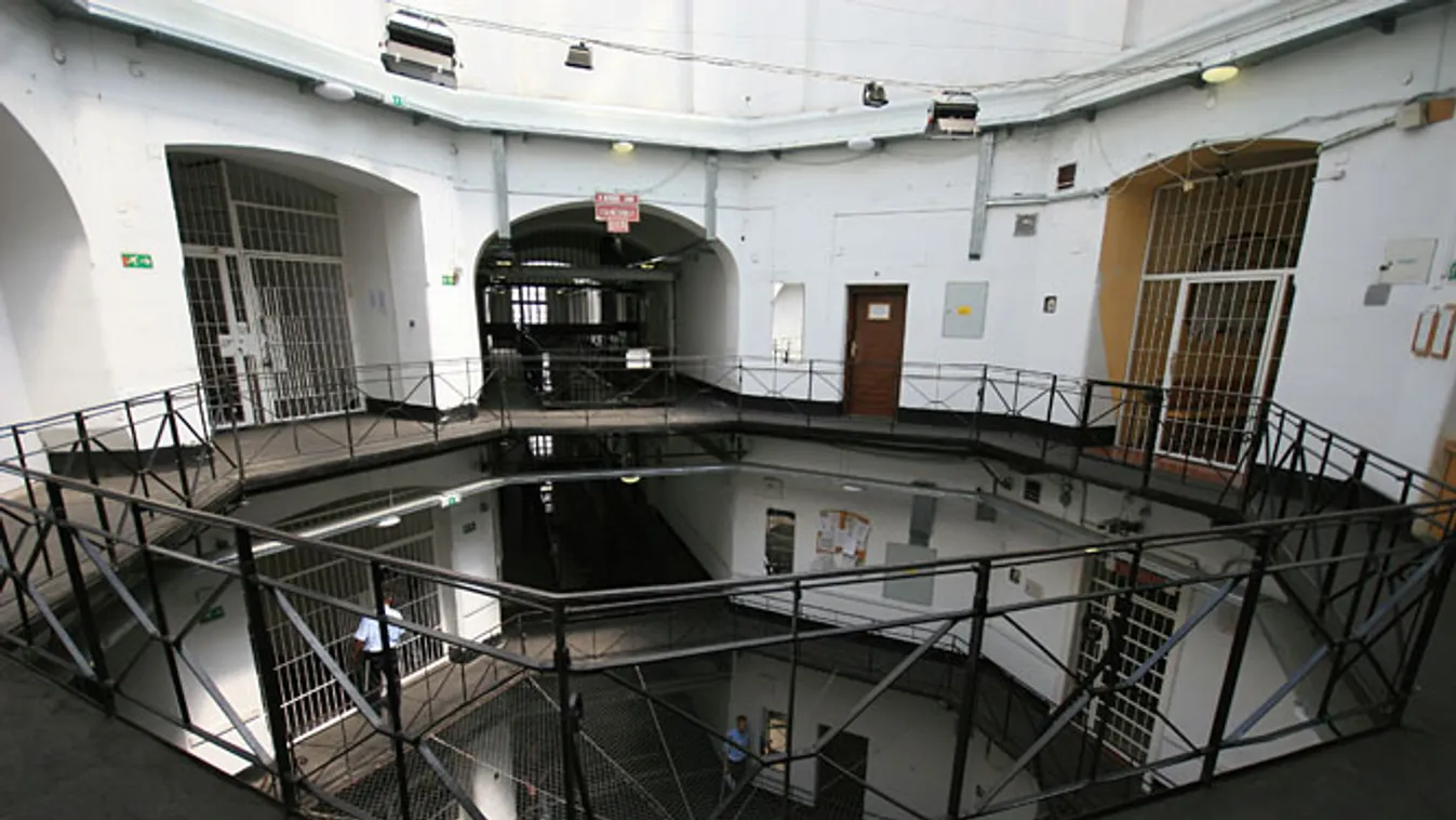 Megpróbálta megerőszakolni a Csillagbörtön egyik munkatársát egy fogvatartott