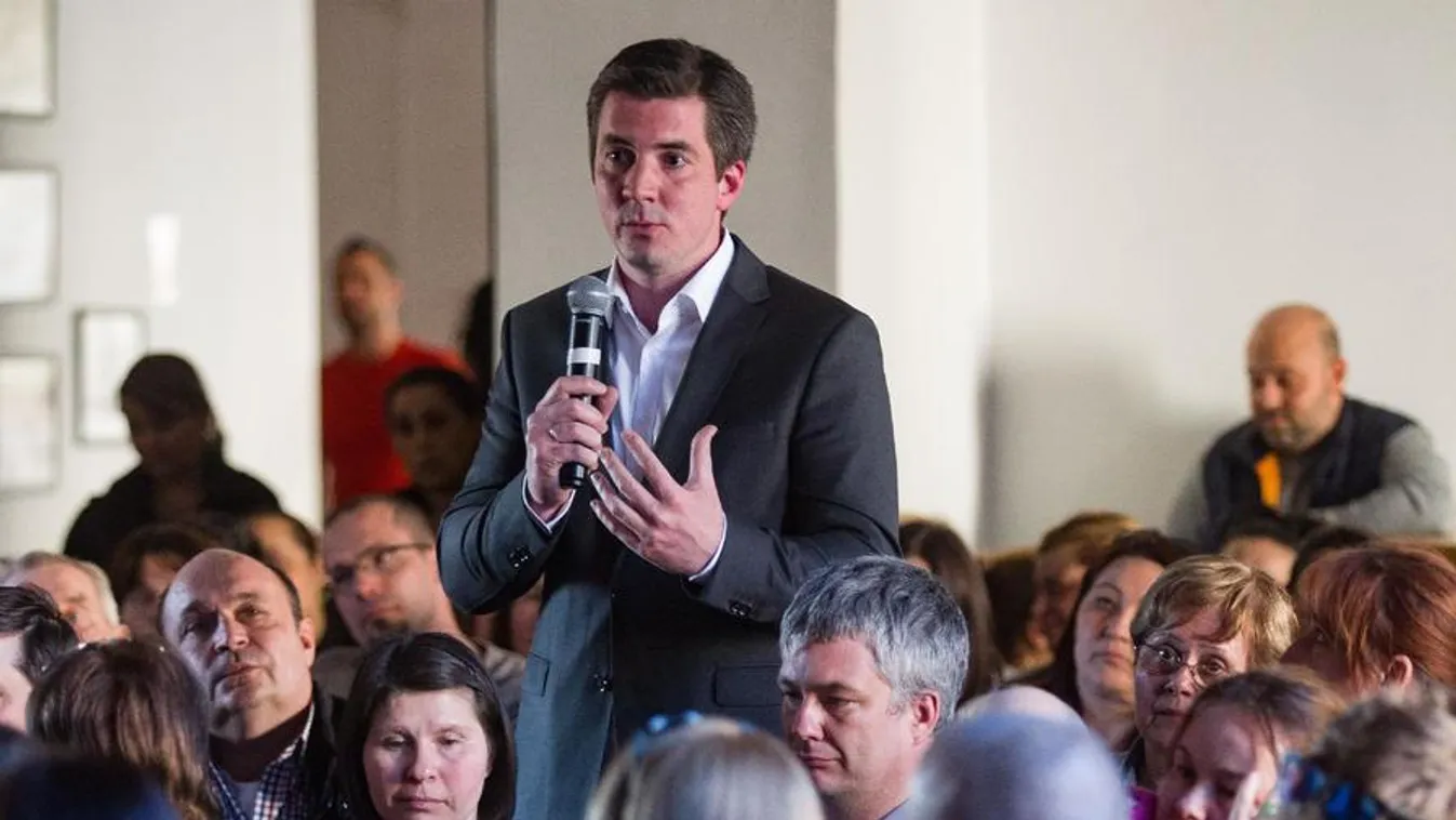 Kocsis: Én vagyok a polgármester, rólam ír a kerületi lap