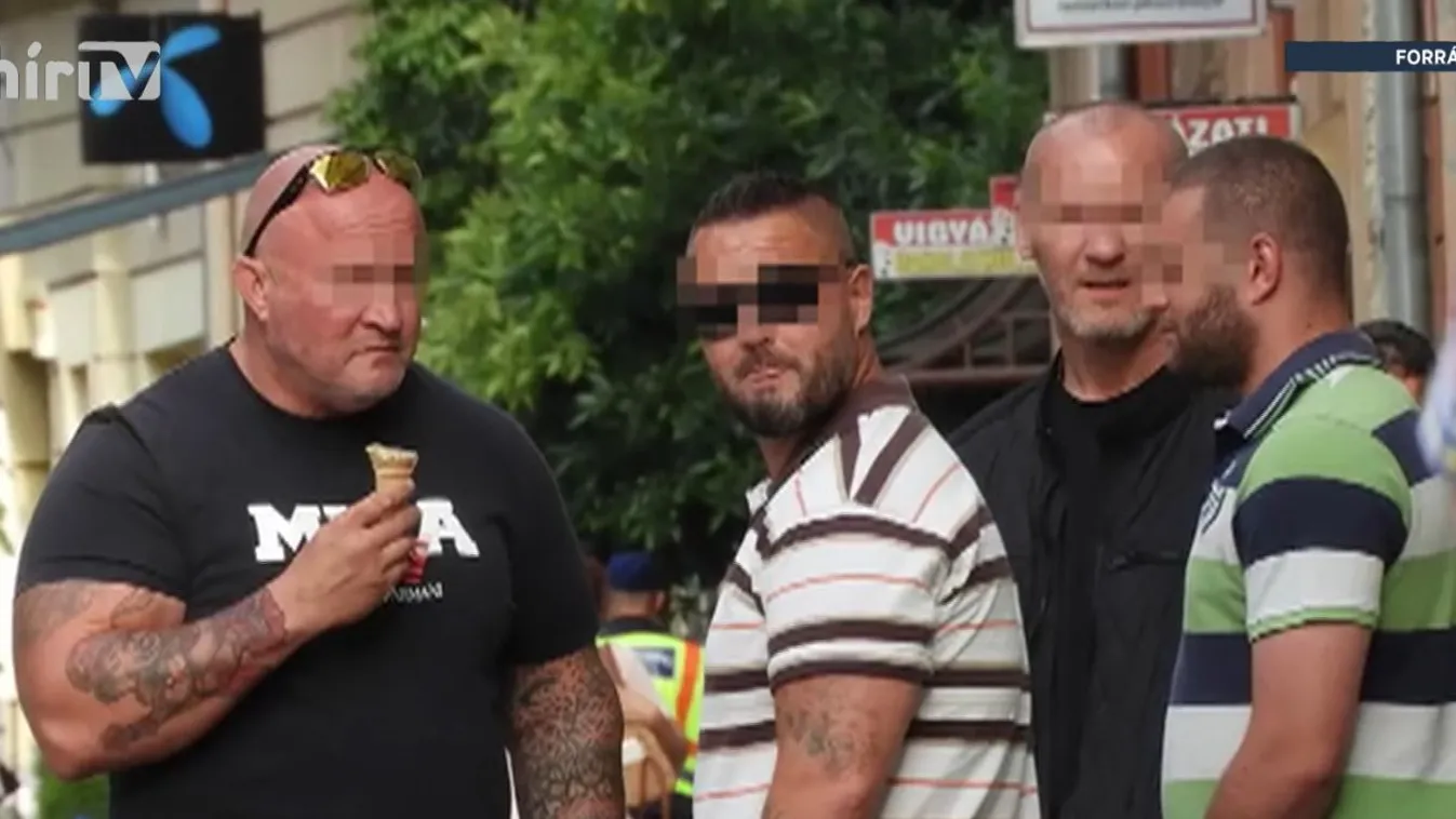 Videófelvételen, ahogy Jakab Péter testőre megvert egy járókelőt