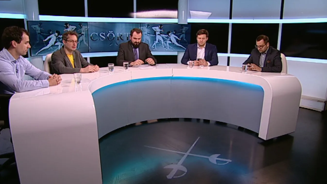 A baloldal maga alól rúgta ki a sámlit