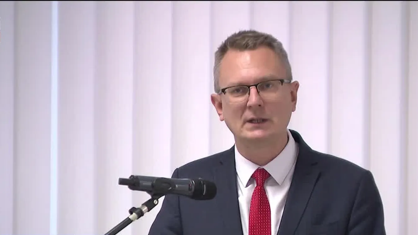 Olaszország is hasonló úton jár az illegális migráció kérdésében, mint hazánk + videó