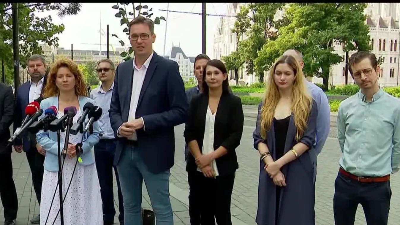 A következő hónapokban hitelből próbál működni a budapesti városvezetés