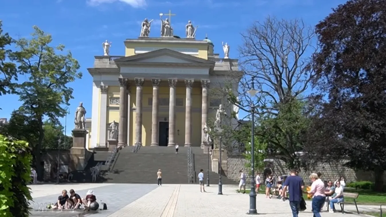 Vallásturisztikai szakirányú továbbképzést indítanak az Eszterházy Károly Katolikus Egyetemen + videó