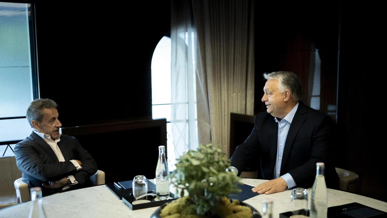 Orbán Viktor Nicolas Sarkozyvel tárgyalt