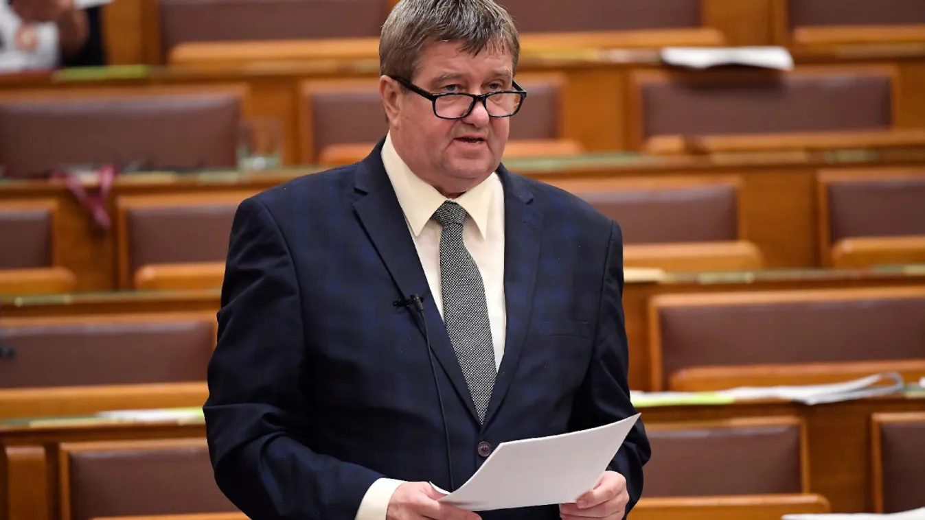 Tállai András: Már mintegy 4,7 millióan intézhetik ügyeiket elektronikusan