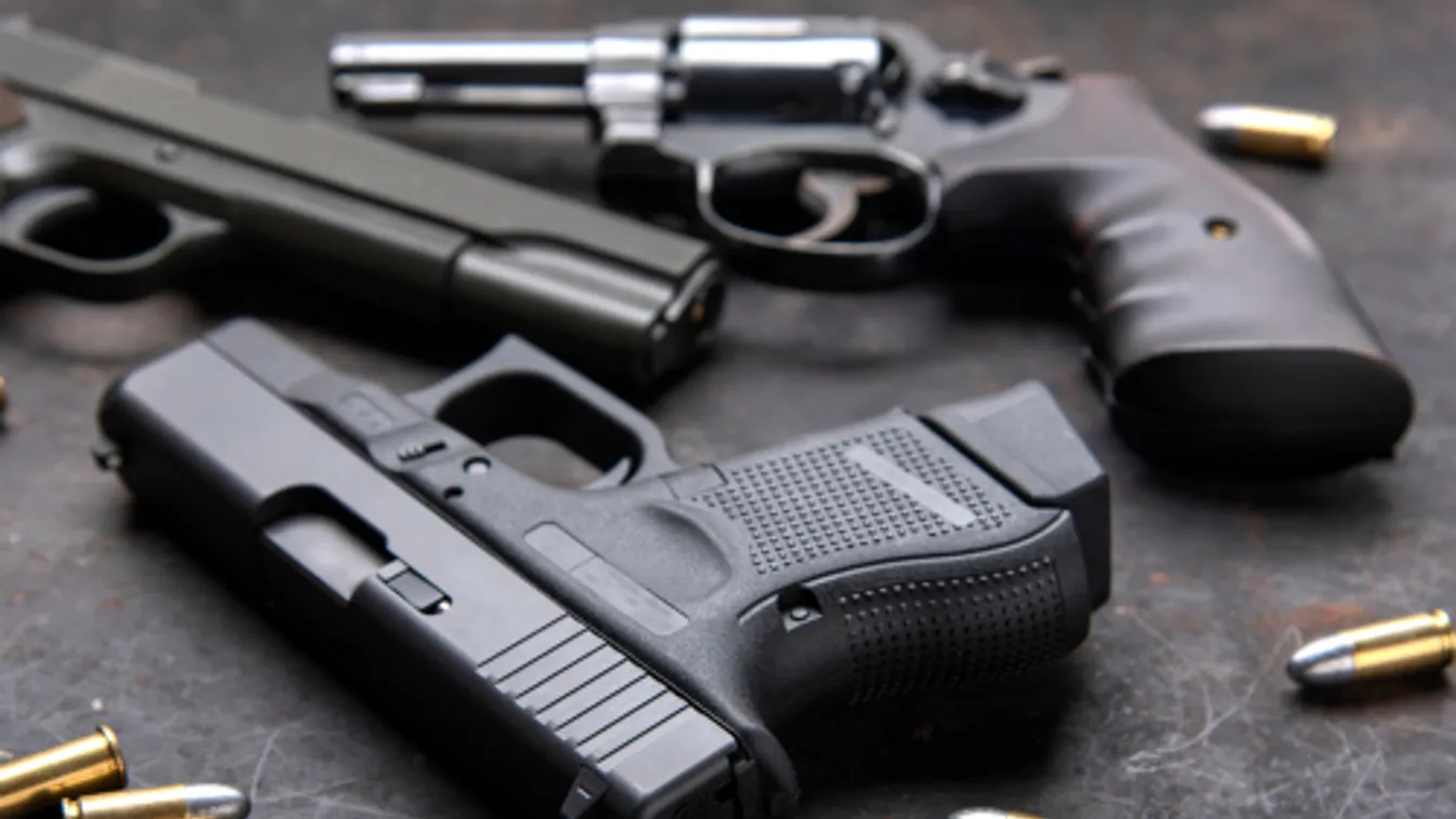 Támadás érte a pakisztáni tőzsde épületét