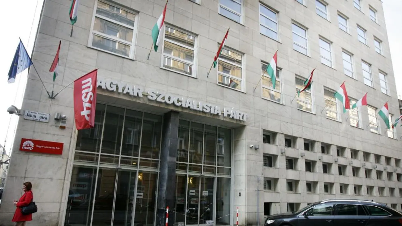 Szabadul ingatlanjaitól az MSZP