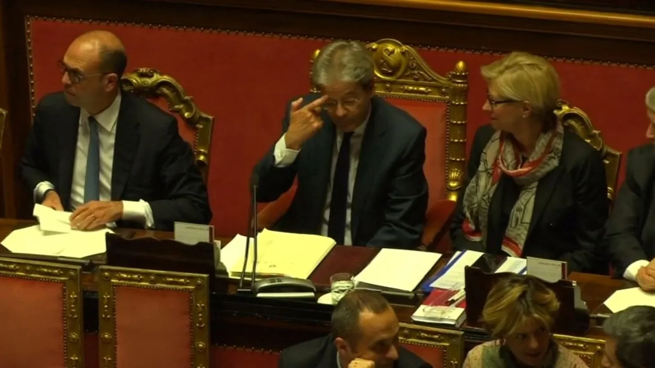 Feloszlatta a parlamentet az olasz elnök