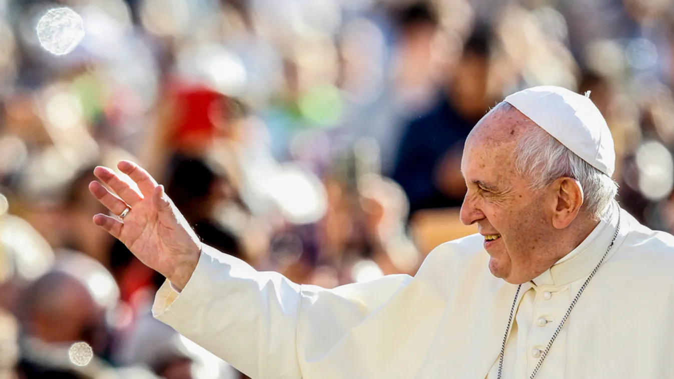 MÁV: ingyen utazhatnak a pápalátogatás zarándokai a fővárosba