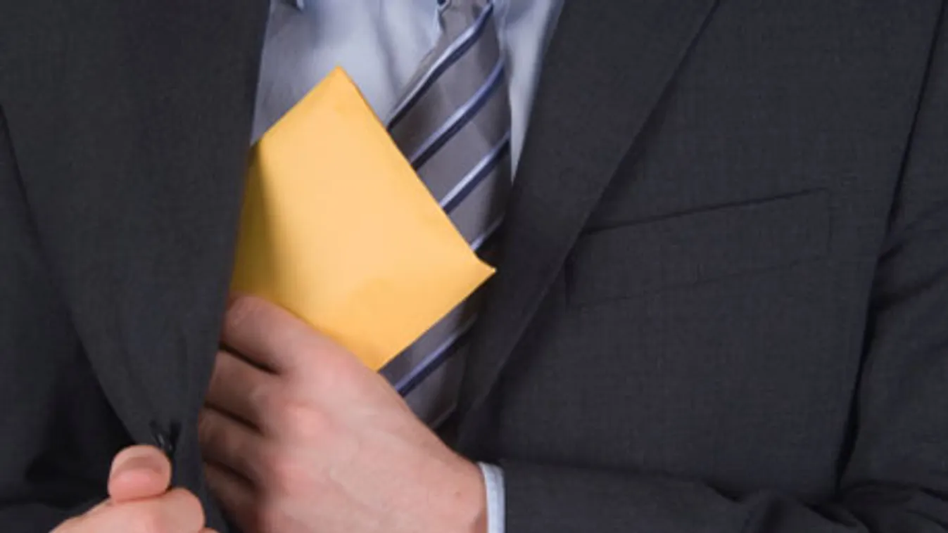 Korrupció - Reggeli járat