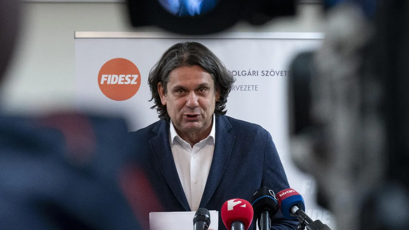 Deutsch Tamás: Az elmúlt fél évben az EP plenáris üléseinek 71%-án vettem részt.