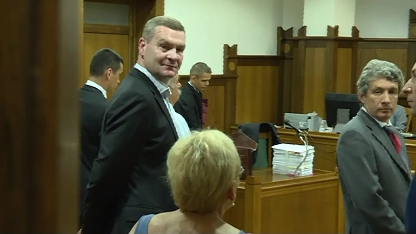 Botka kiakadt, szerinte aljas módon meghurcolják a munkatársait