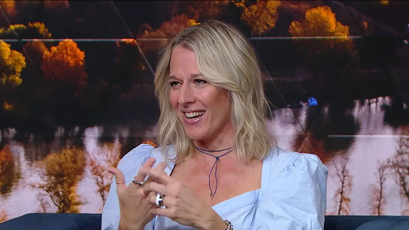 Mozaik - Wolf Kati akkor is segít, amikor nem forog a kamera