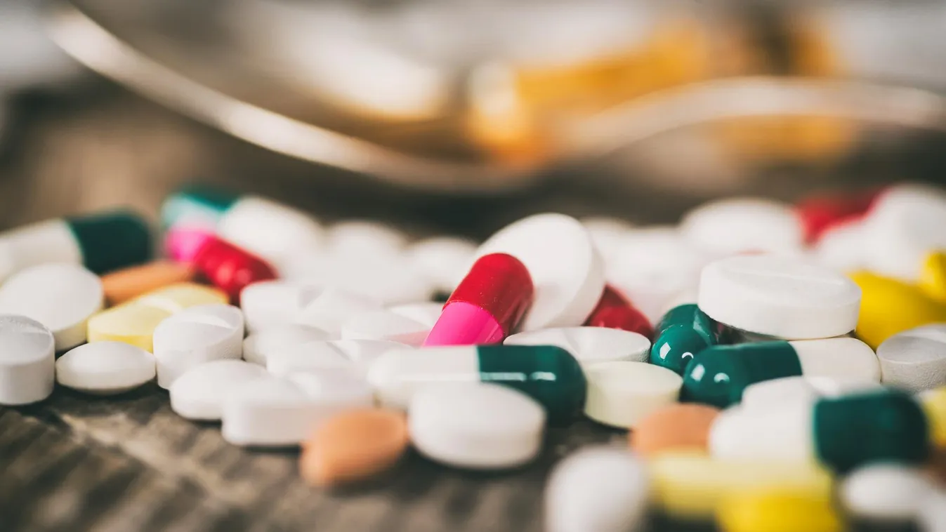 Veszélyes méreteket ölt a gyógyszertúlfogyasztás