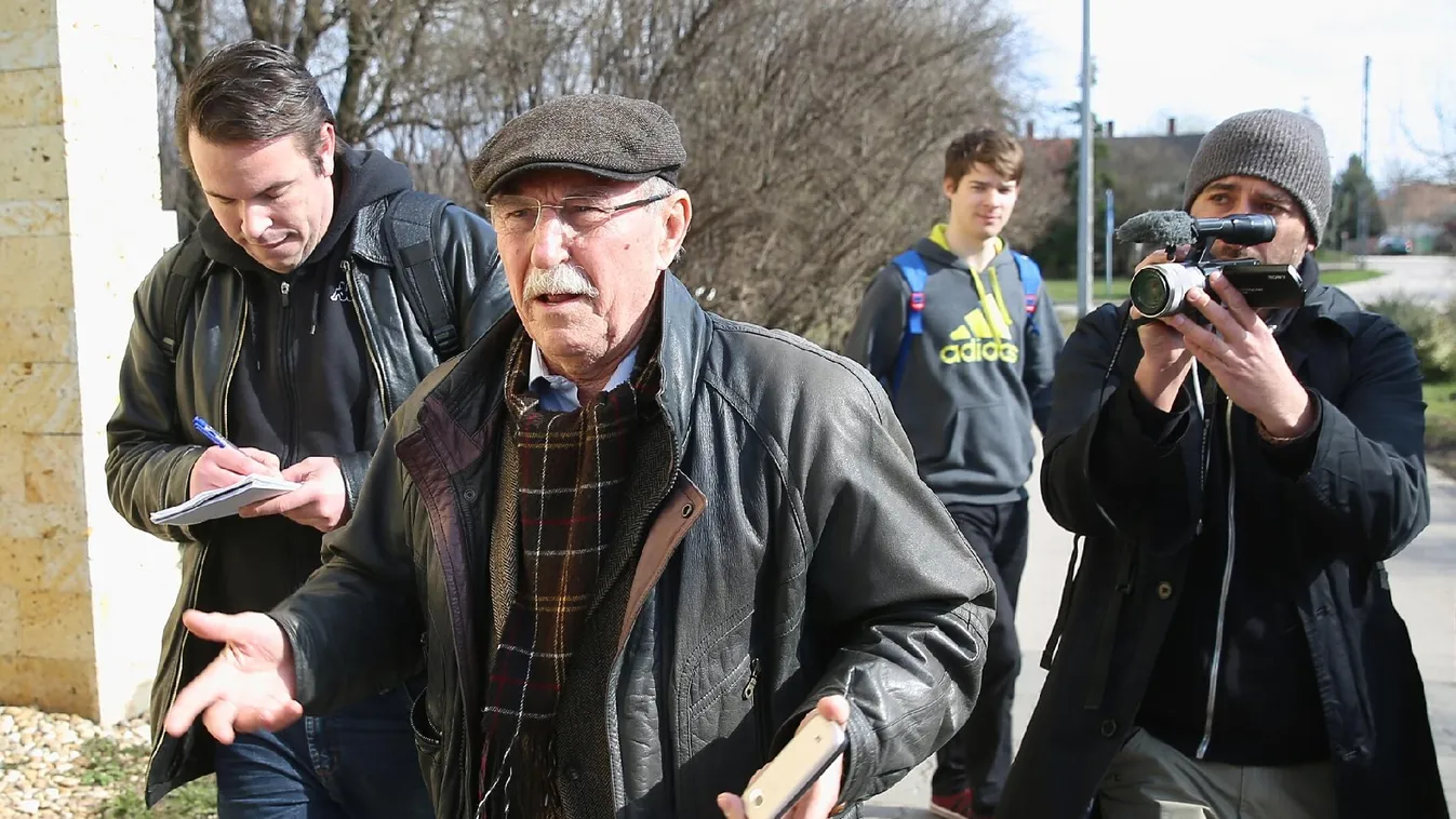 Leváltanák Erdősit a kopaszbalhé miatt