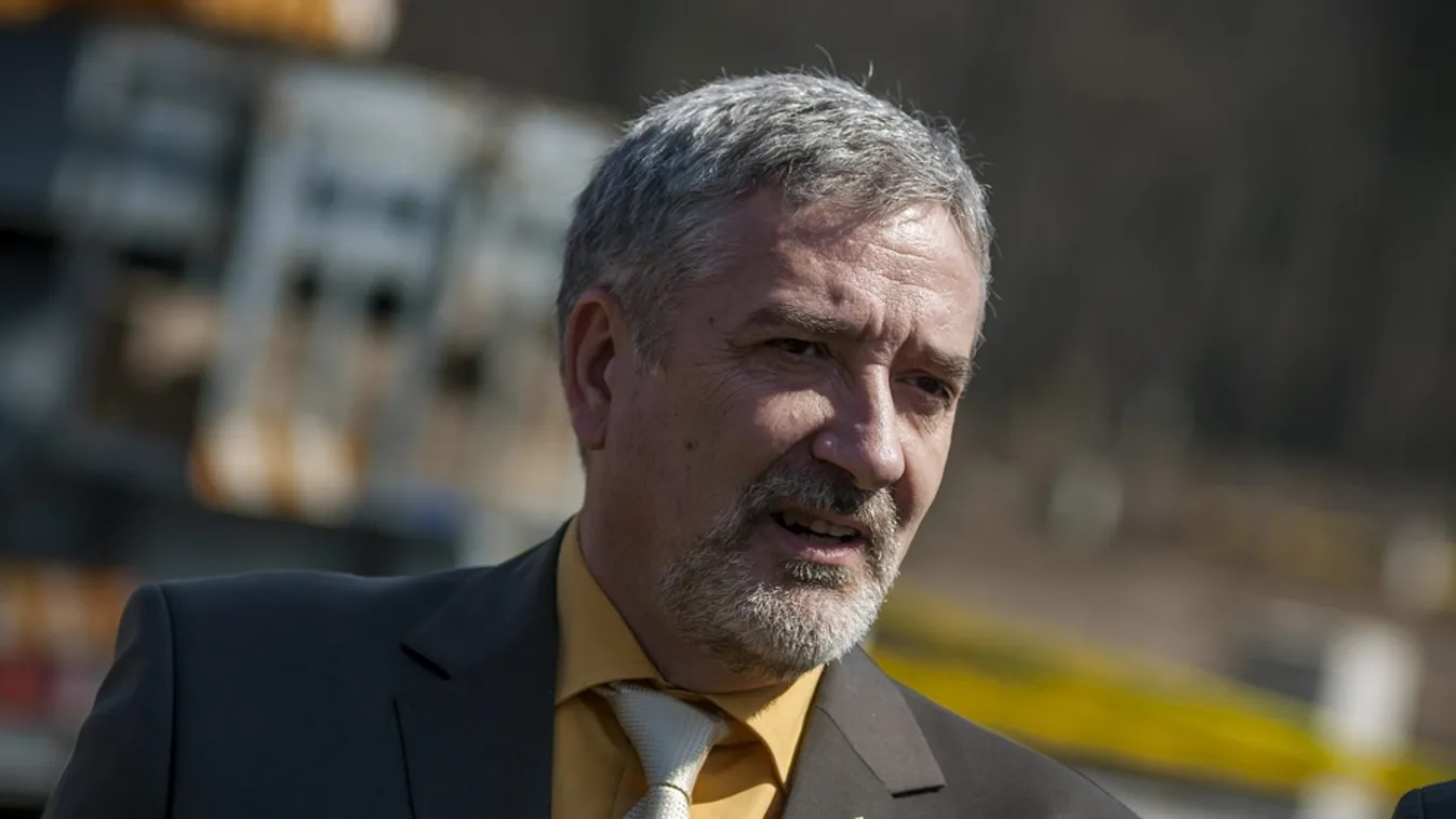 Fidesz: Tele van az ellenzék bevándorláspárti jelöltekkel