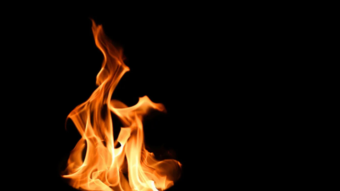 Összehordott elektronikai hulladék gyulladt meg Kőbányán