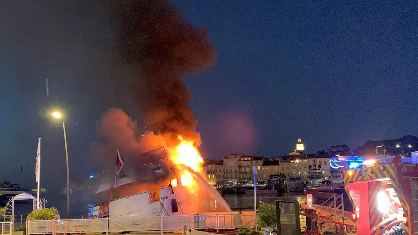 Saint-Tropez kikötőjében kigyulladt egy szuperjacht