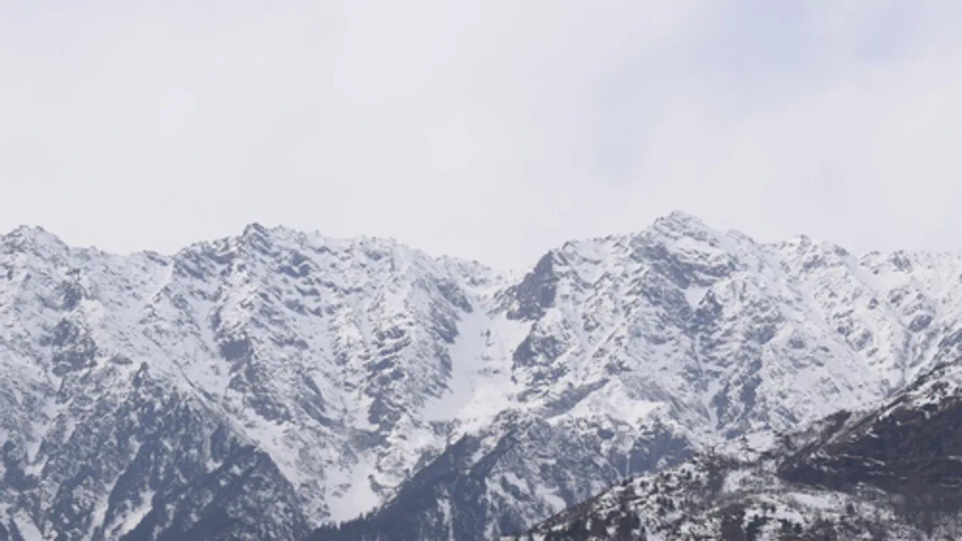 Több mint 2,7 millió háztartás maradt áram nélkül Texasban a szokatlan hideg miatt