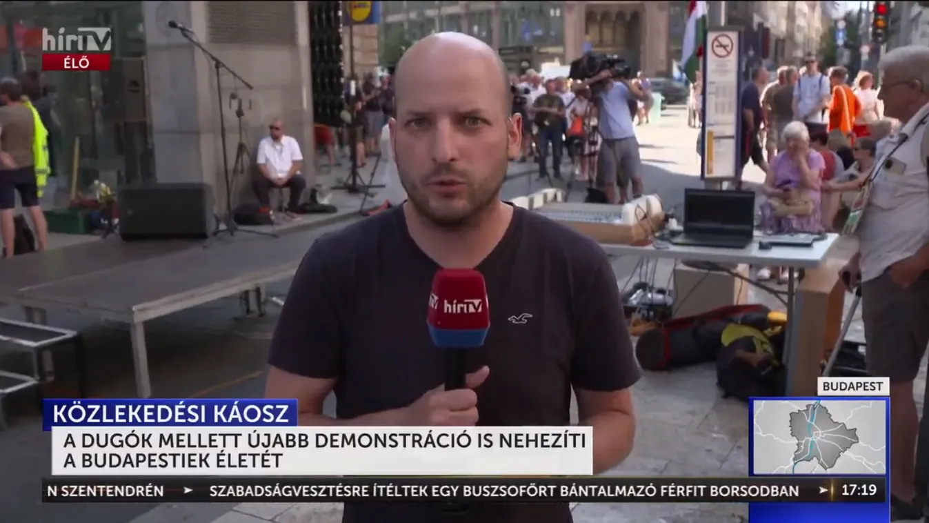 A dugók mellett újabb demonstráció is nehezíti a budapestiek életét + videó