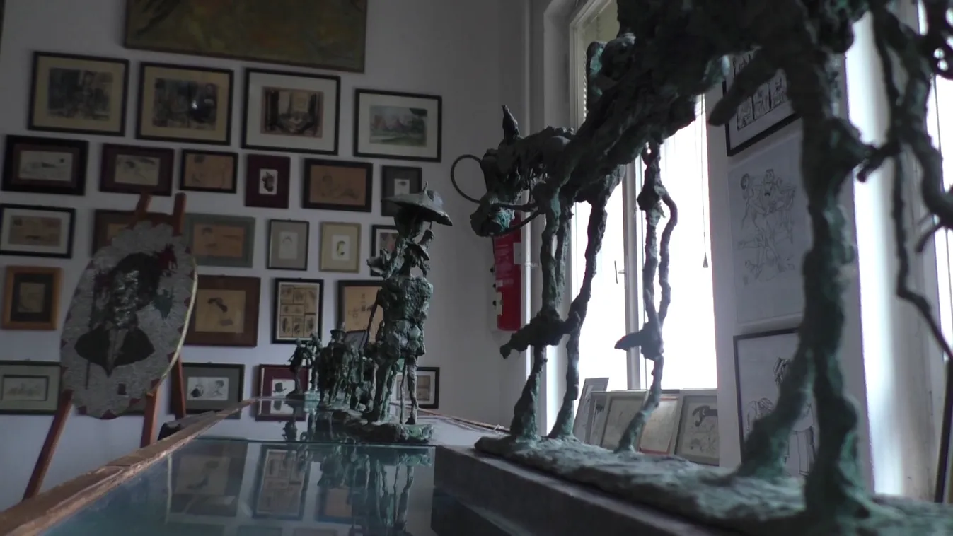 Megmenekült a váci gyűjtemény