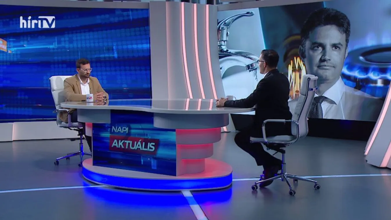 Palóc André: Politikusként az ember ne a WC-tartályokról beszéljen