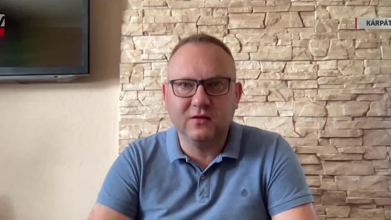 Napindító: Dunda György - Gyújtogatják a toborzóirodák kisbuszait + videó