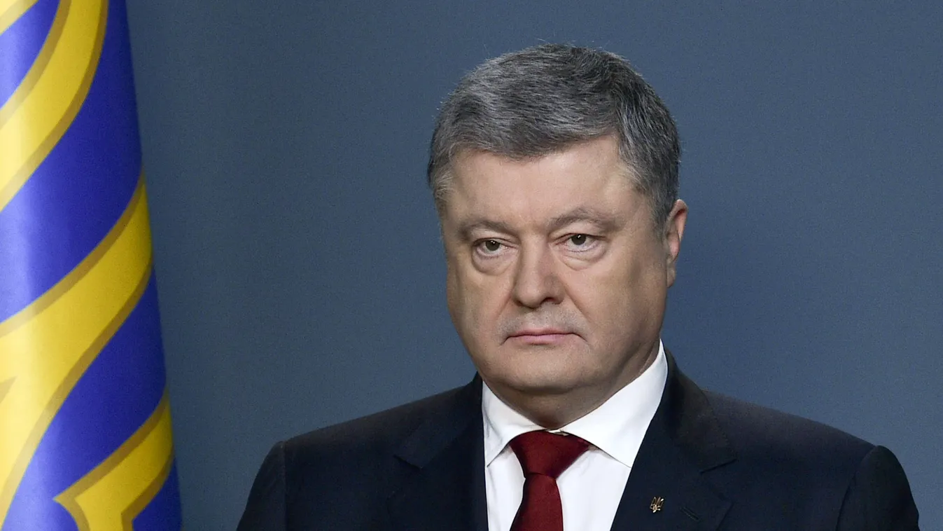 Porosenko aláírta a sokat vitatott nyelvtörvényt