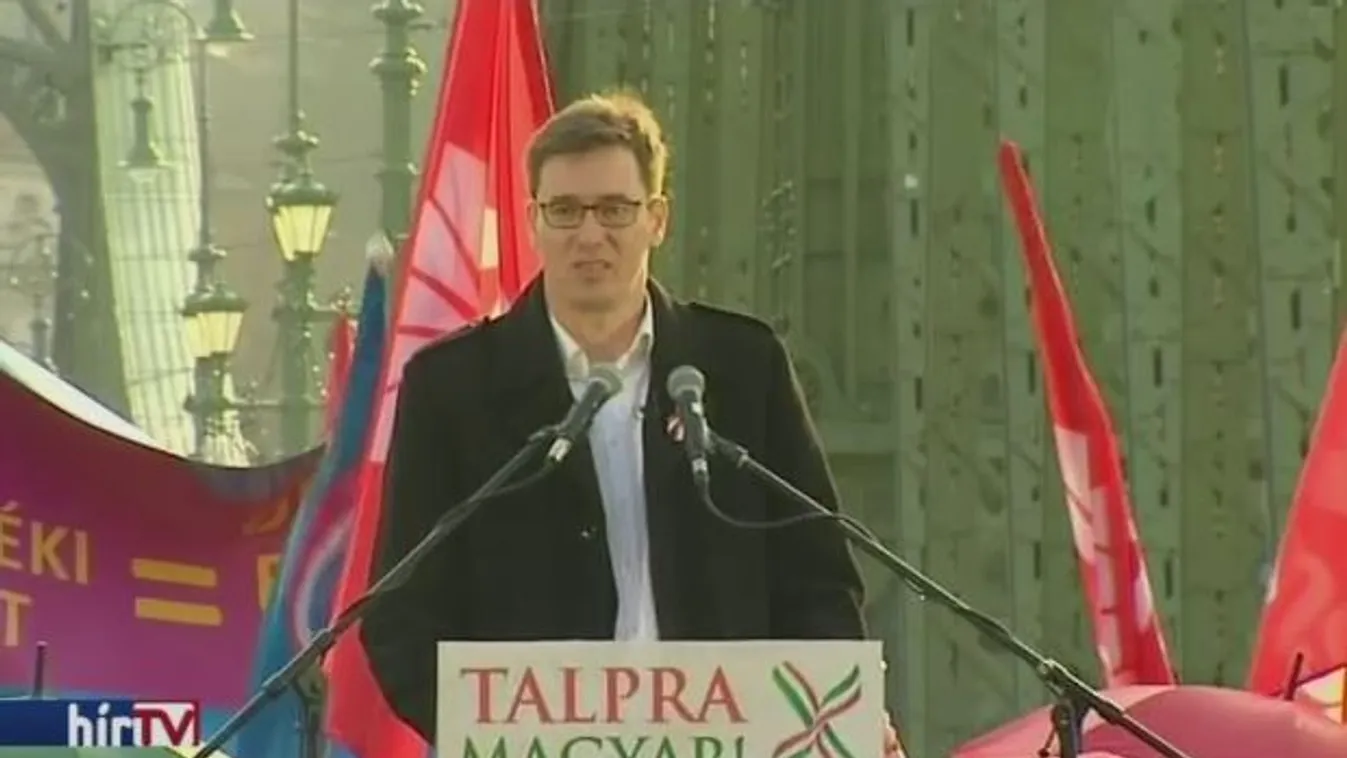 Karácsony: Akár az ördöggel is össze kell fogni