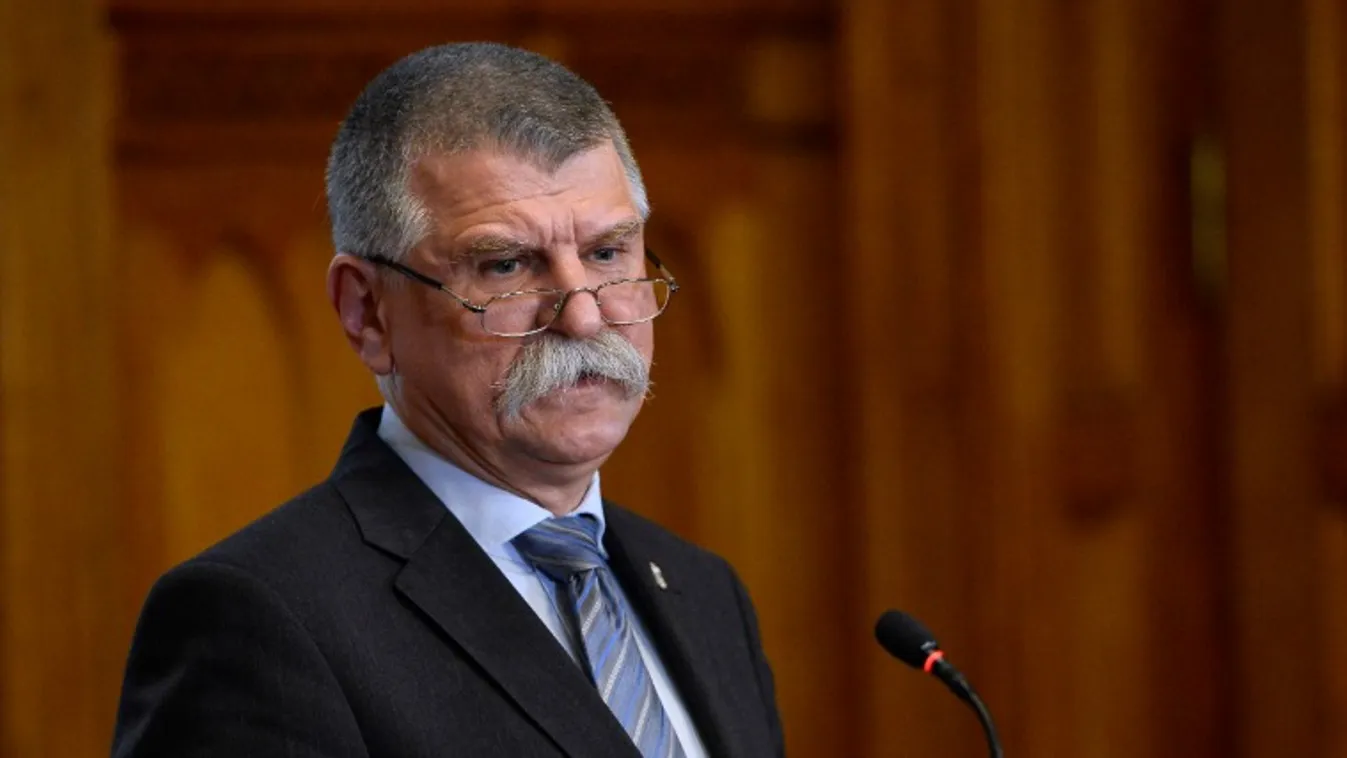 Ismét megzavarták a T. Ház munkáját