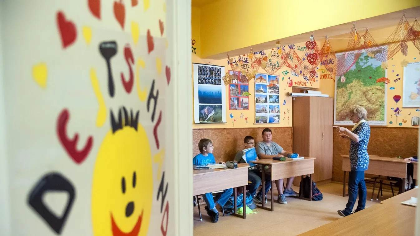 Se tanár, se gyerek – Egyenesen