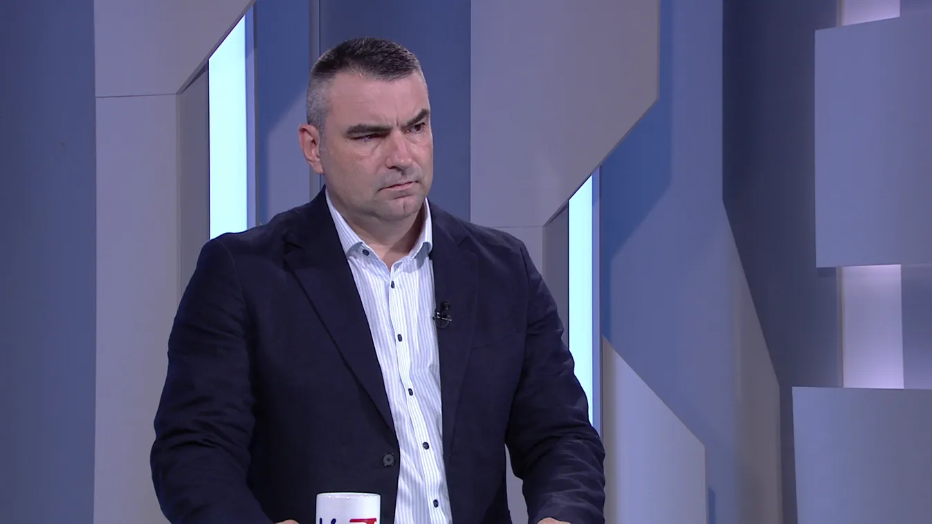 Mentelmi joga védi a botrányt okozó Magyar Pétert + videó