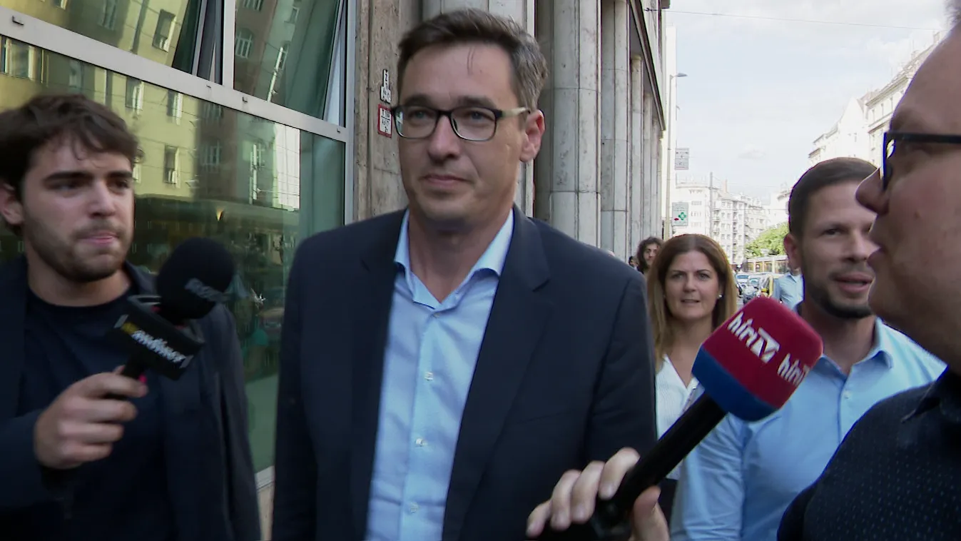 Nem engedték be a HírTV stábját a Párbeszéd kampánynyitó rendezvényére