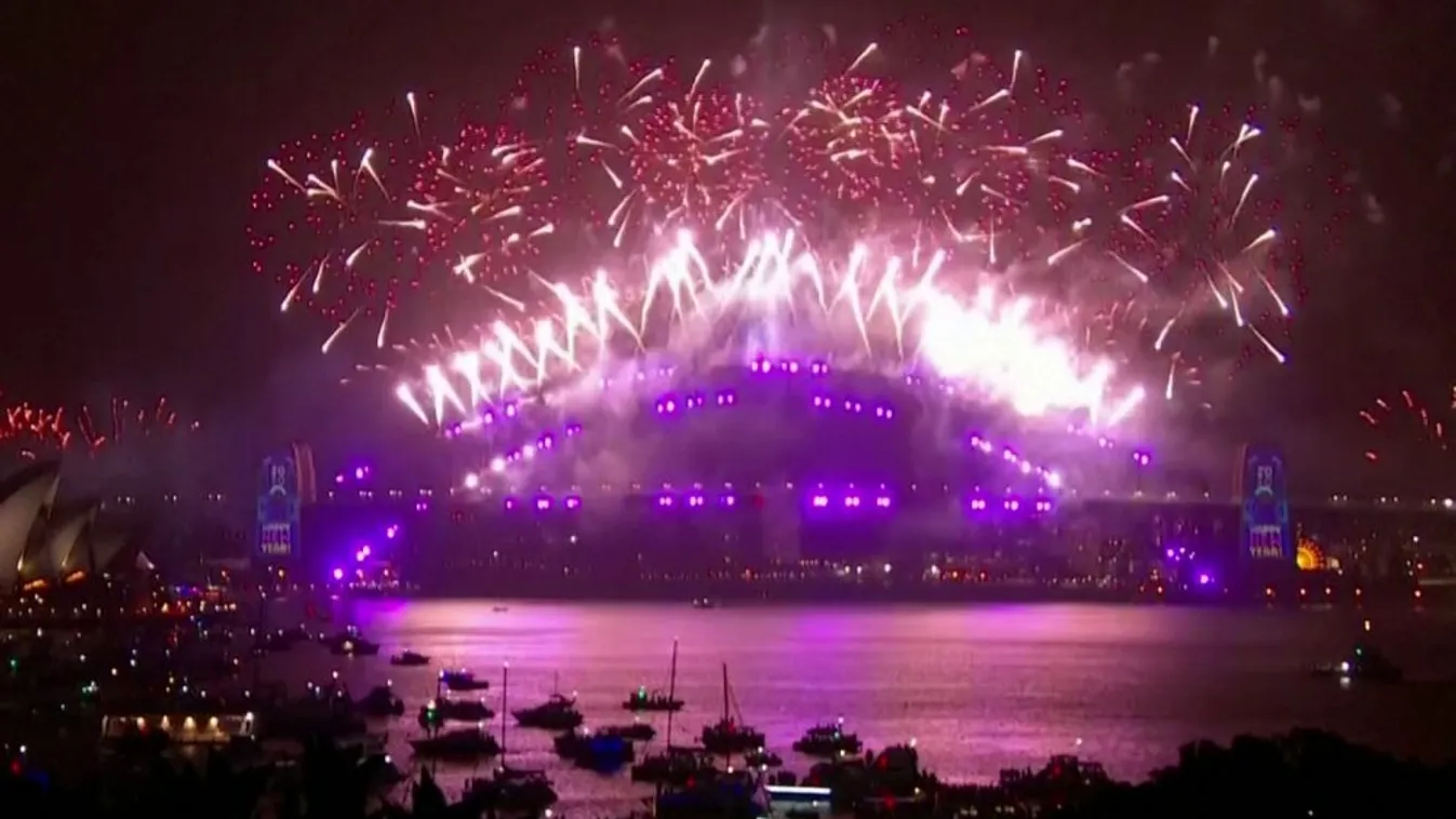 Az újévet ünnepelték világszerte