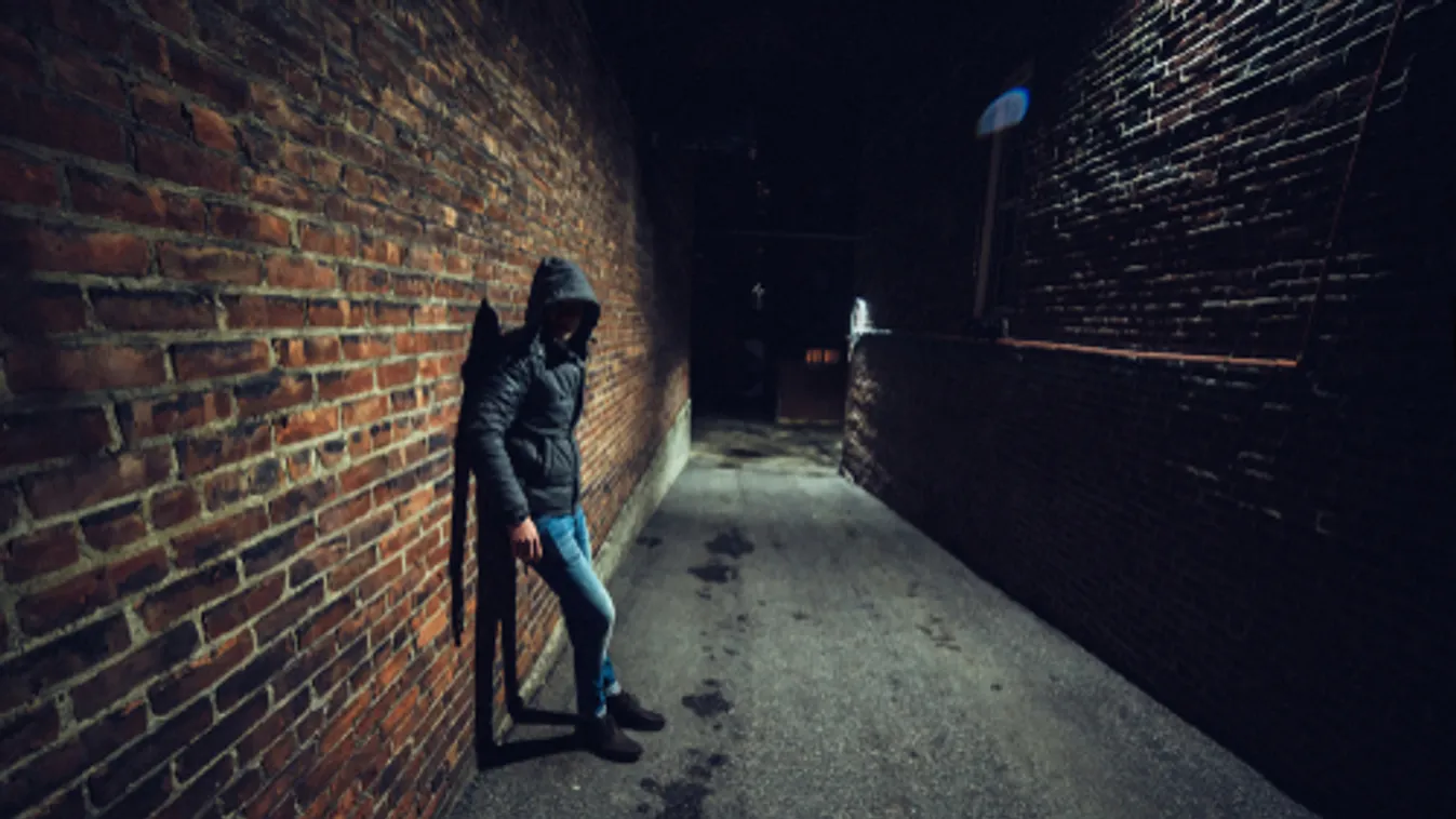 Több nőt is kirabolt három férfi a fővárosban