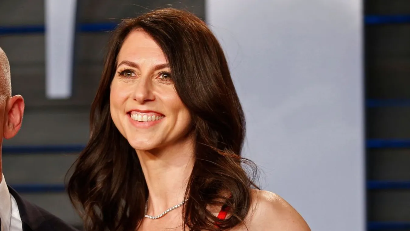 Több mint négymilliárd dollár jótékony célra