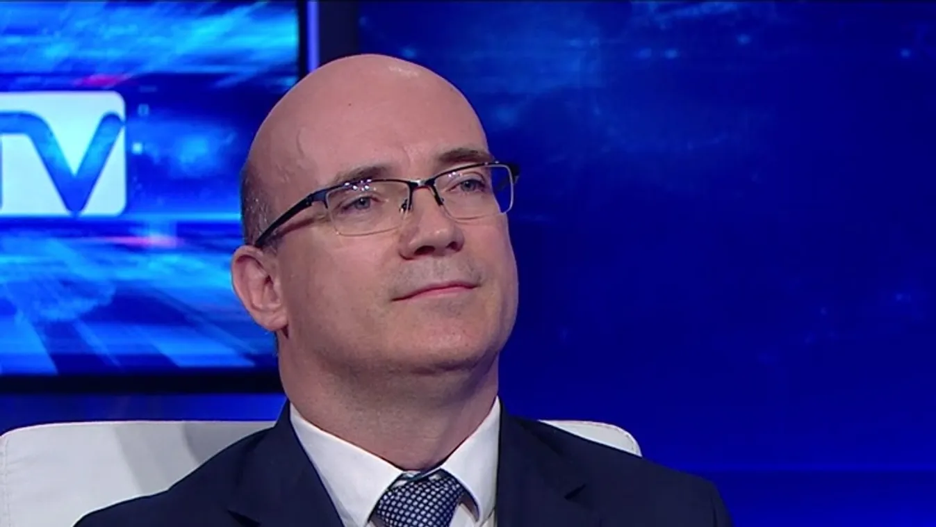 Több, mint 142 ezer diák vizsgázik országszerte + videó