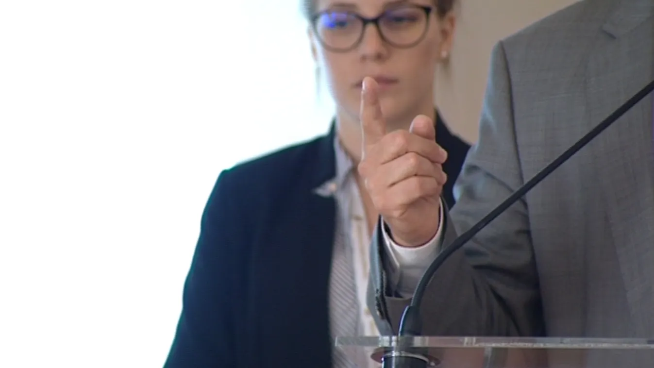 Száznyolcvan fiatal segíti a magyarság megmaradását