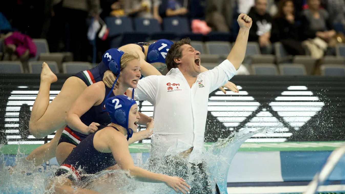 Bíró Attilával fut neki Tokiónak a női válogatott