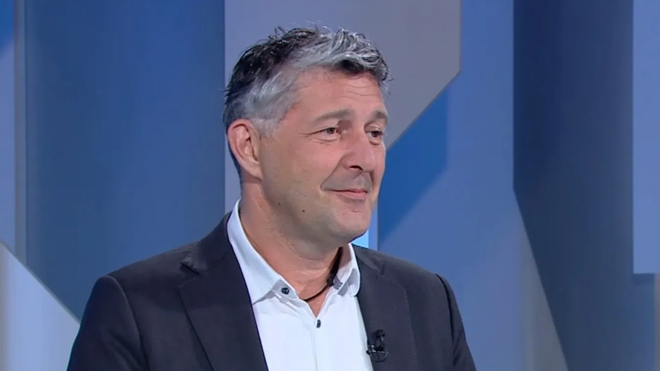 Karácsony Gergely helyett az V. kerület újította fel a Szabadság téri játszóteret + videó