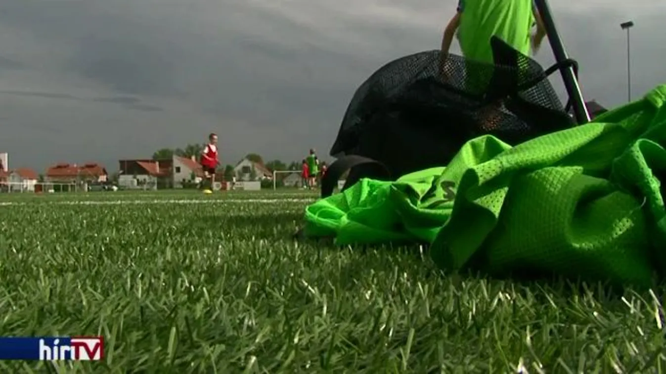 Már a bankokon keresztül is öntik a milliárdokat a sportba