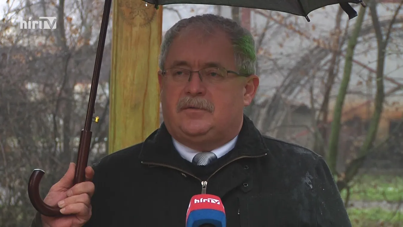 Szabó Ferencre emlékeztek Karcagon