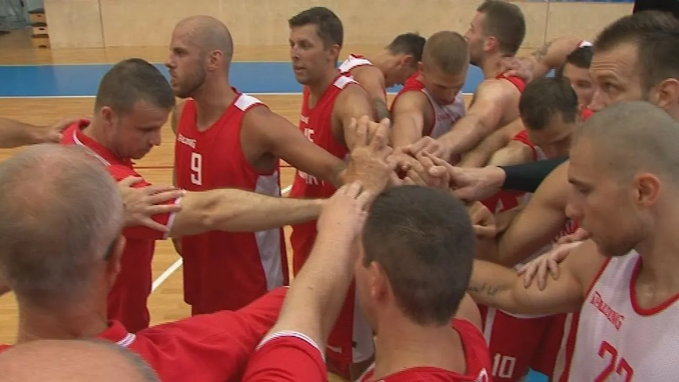 Húsz év után újra Eb-re készülnek a magyar kosarasok