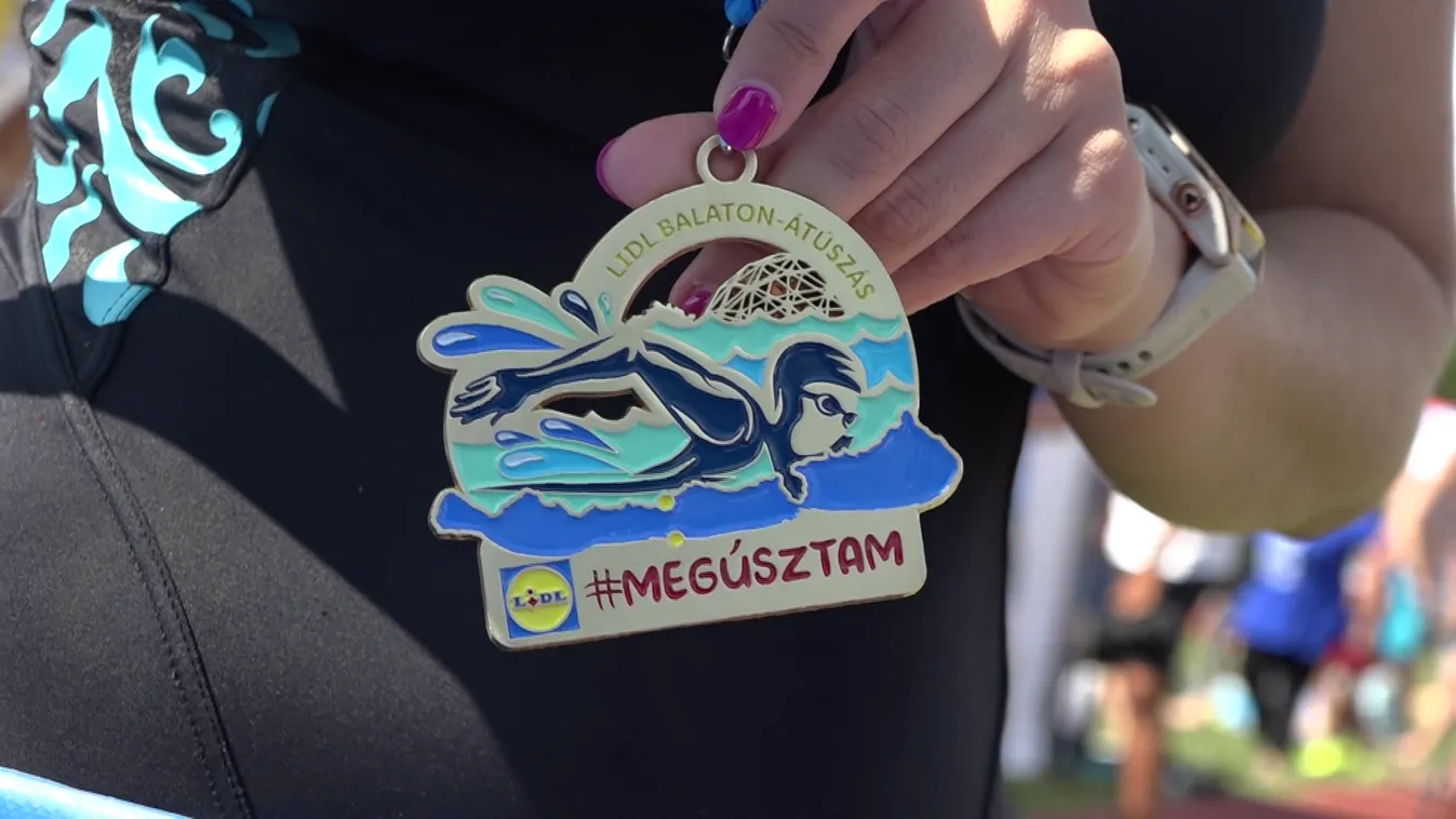 Radar - Novák Katalin is átúszta a Balatont