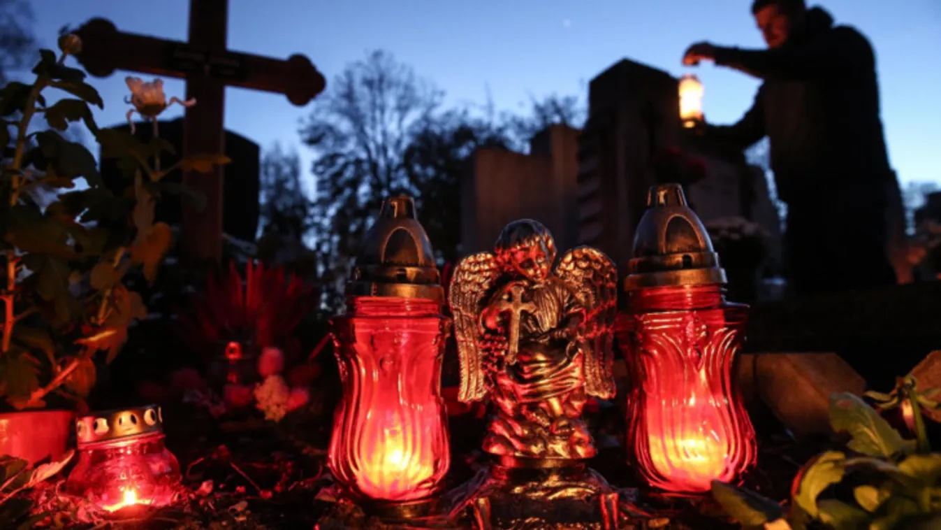 Csütörtöktől tovább lesznek nyitva a temetők, elmaradnak a közös megemlékezések