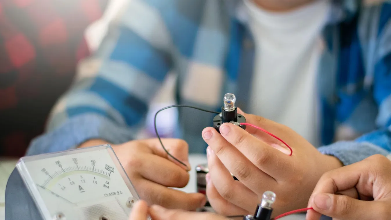 Újra megrendezik a fizika napját a Szegedi Tudományegyetemen