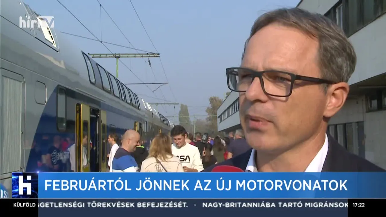 Februártól jönnek az új motorvonatok